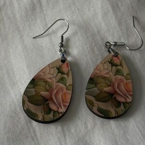 Pink rose earring